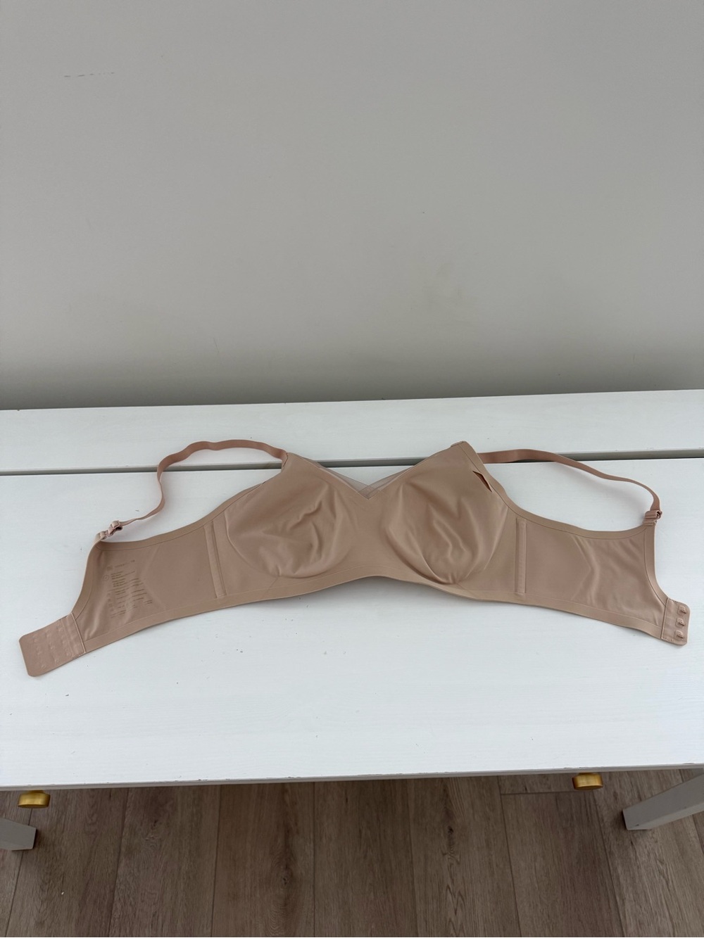 Honeylove CrossOver Bra Original Sand Nude Wireless Bra Size M - Picture 6 of 8